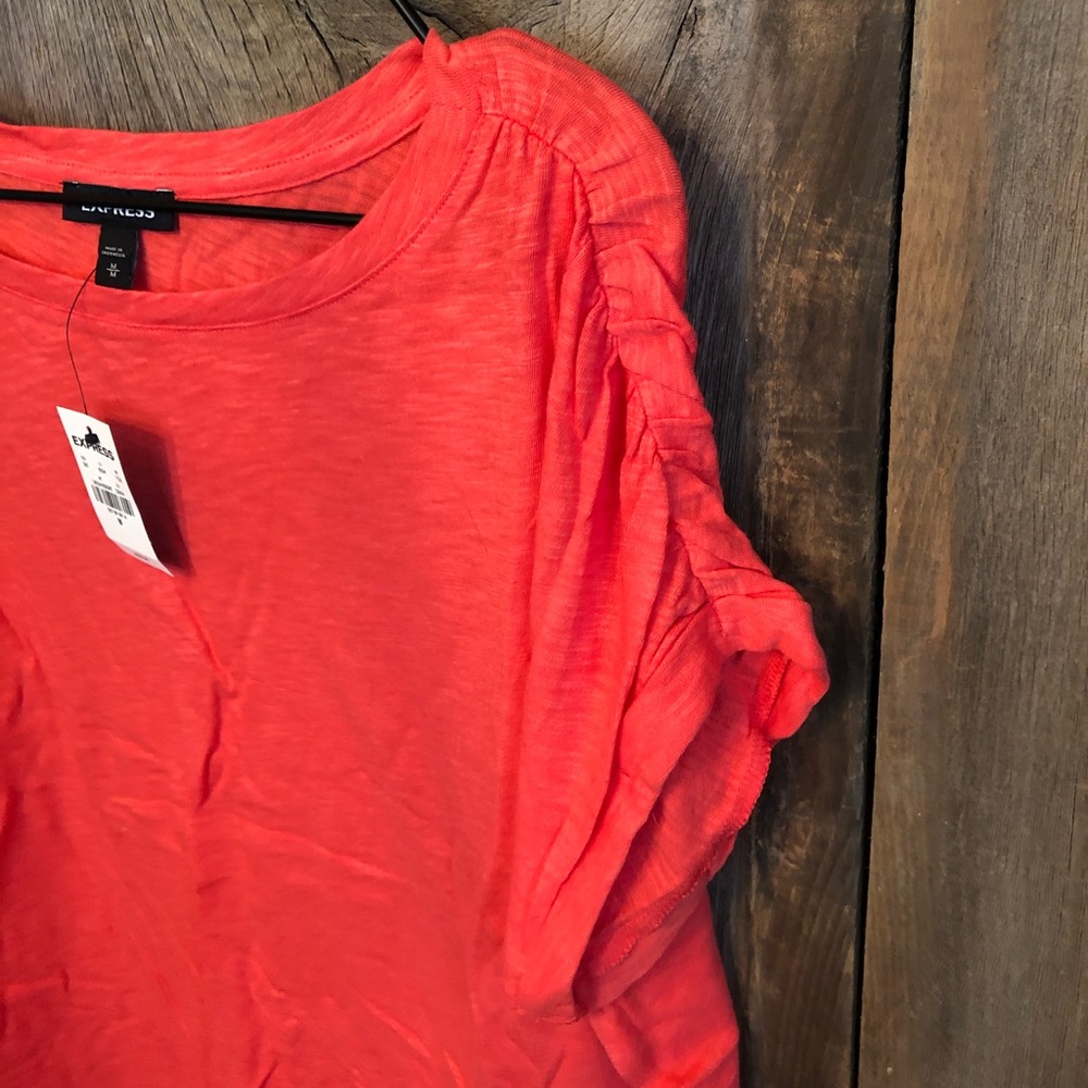 Express Tee in Cayenne Orange Size Medium - Picture 2 of 14